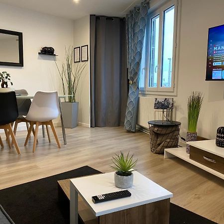 Appartement Cholet Les Halles Cote Jardin Exterior foto